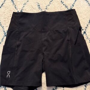 On Running Women's Black Sprinter Shorts